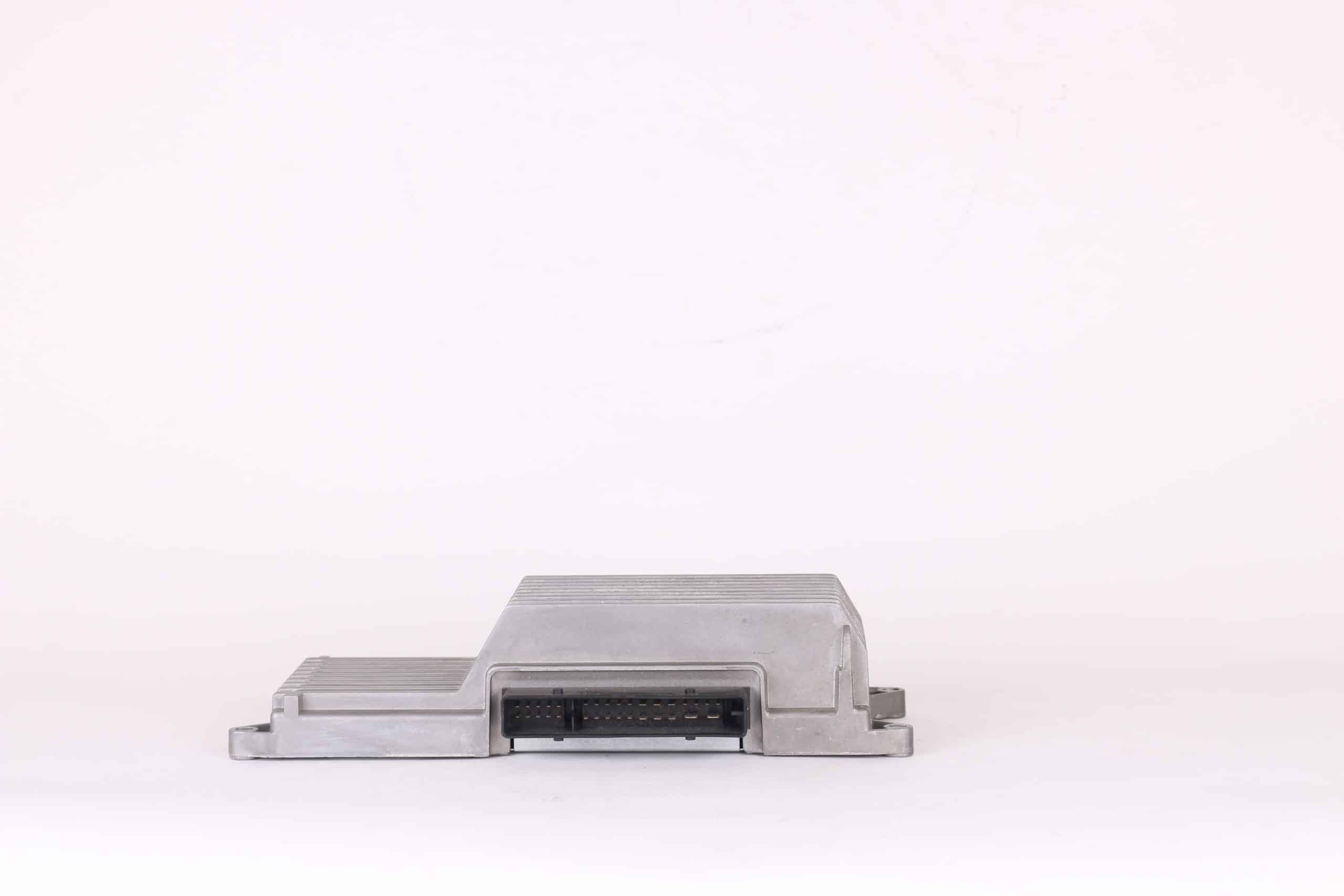 Amplificateur audio d'origine Audi CAN | 8R1 035 223 A - Imagem 2