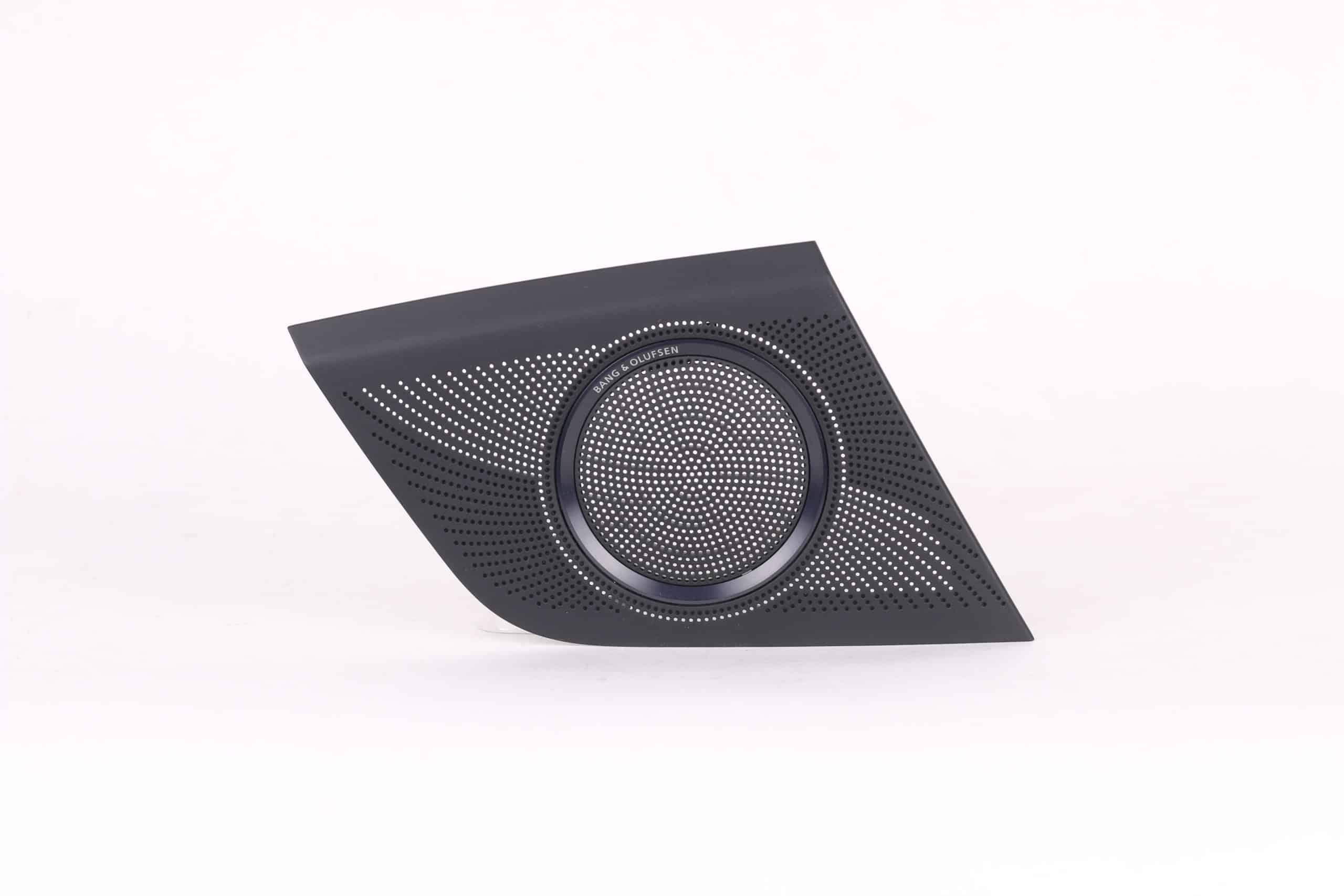 Grille | 8T0 857 228 A