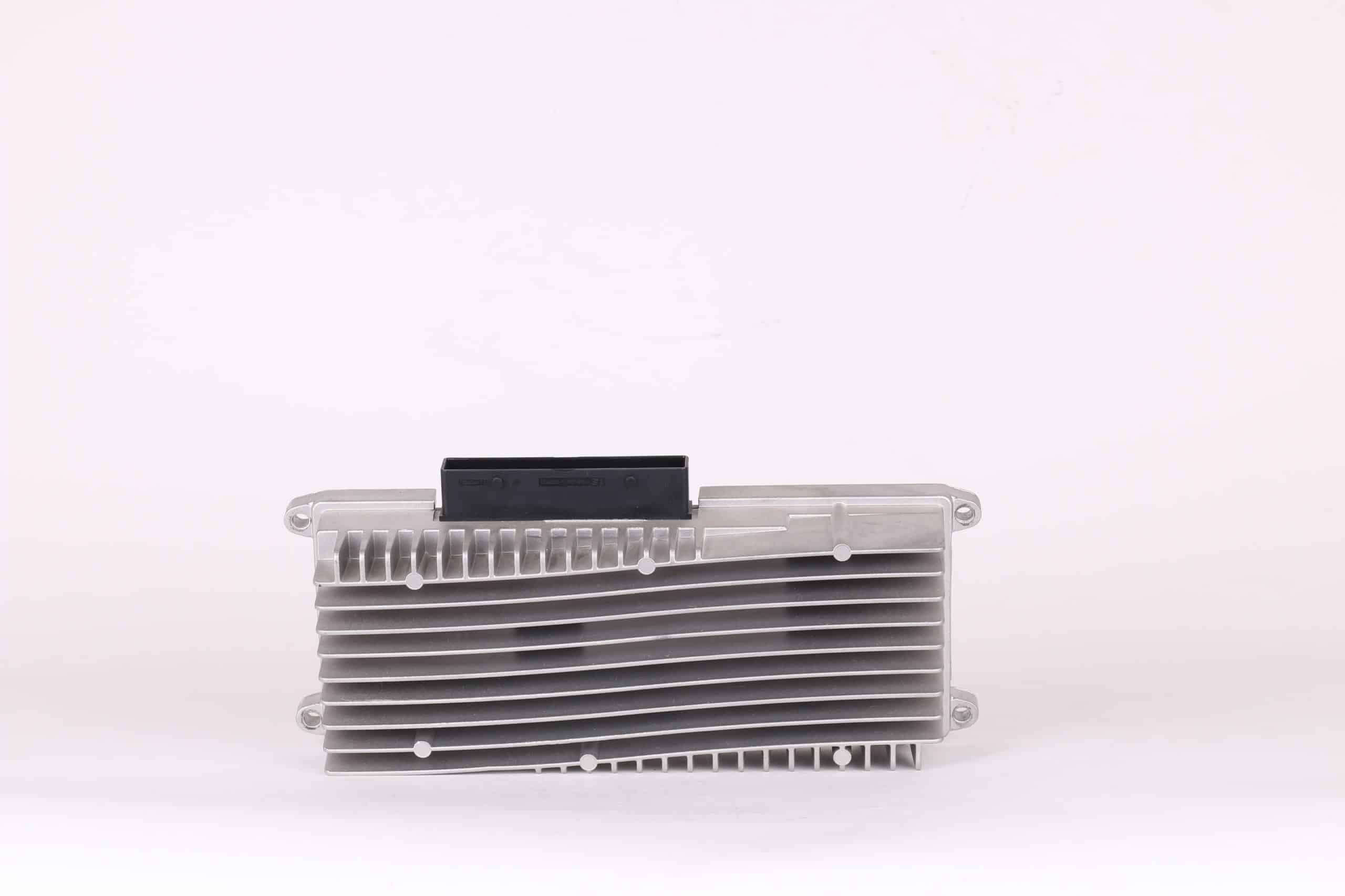 Amplificateur CAN-Verstärker Q5 - 6 canaux | 8R0 035 223 G (2) - Image 2