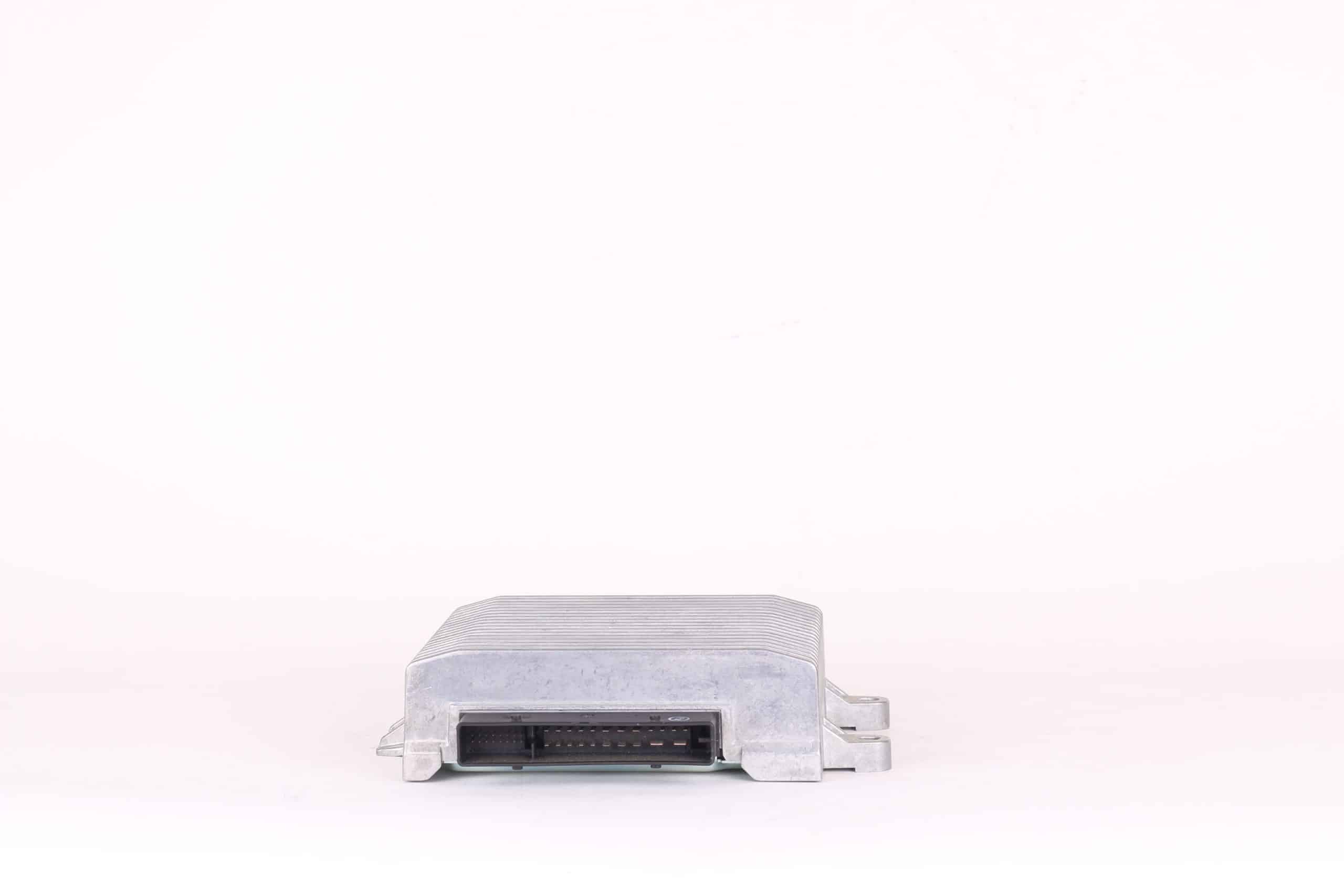 Amplificateur audio d'origine Audi | 8J0 035 223 F (1) - Imagem 3